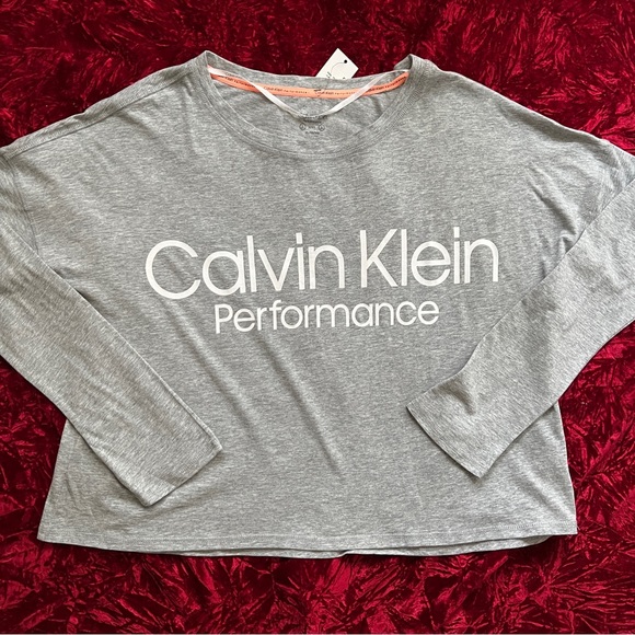 Calvin Klein Long Sleeve Performance Tee - Picture 2 of 11